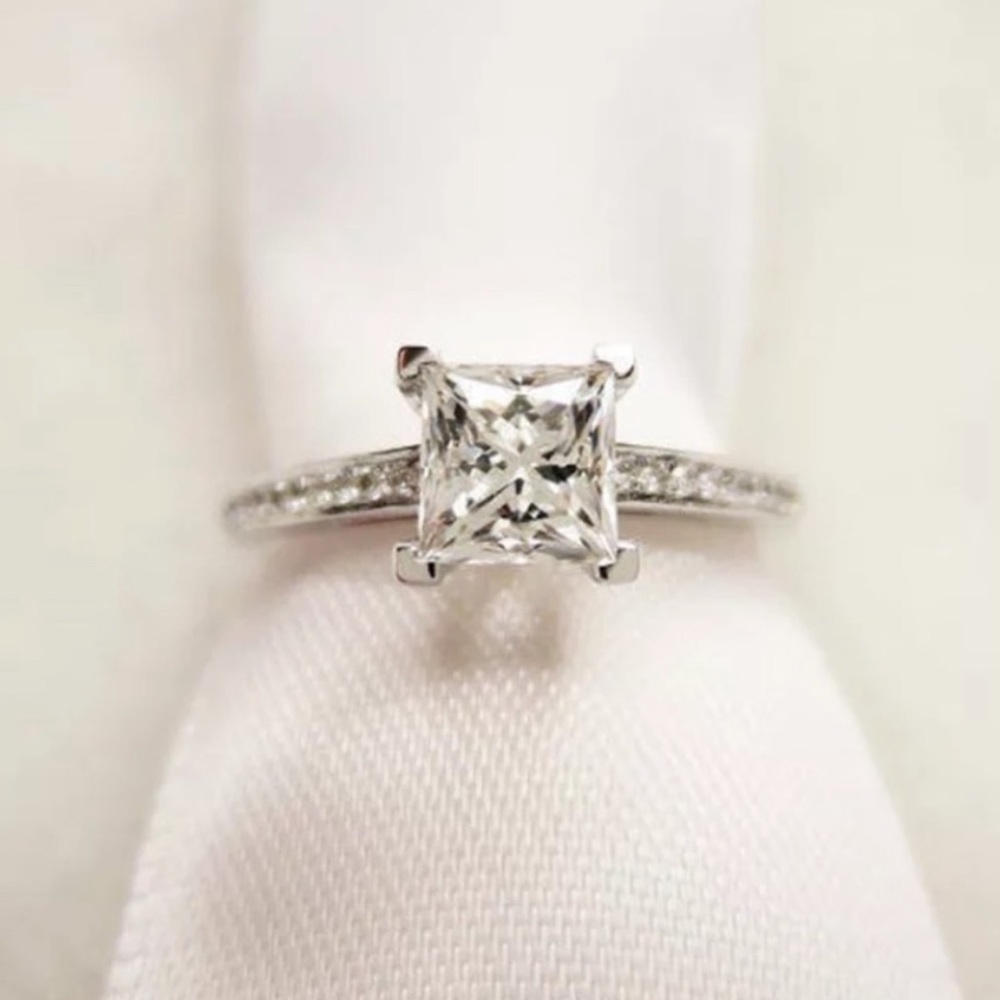 💍925 SILVER SQUARE DIAMOND ENGAGEMENT RING💍 - Picture 3 of 5